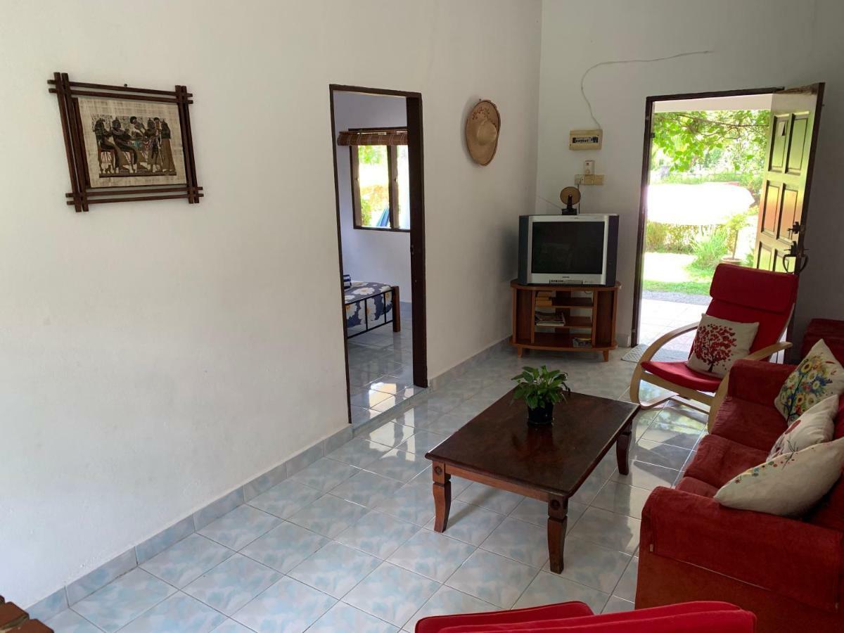 Lovely Garden Villas Pantai Cenang  Bagian luar foto