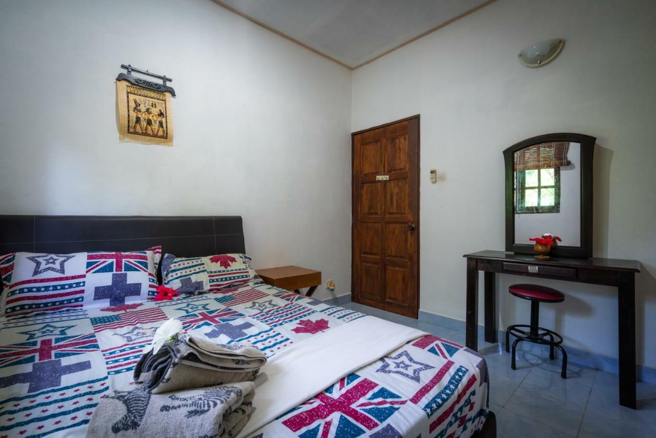 Lovely Garden Villas Pantai Cenang  Bagian luar foto