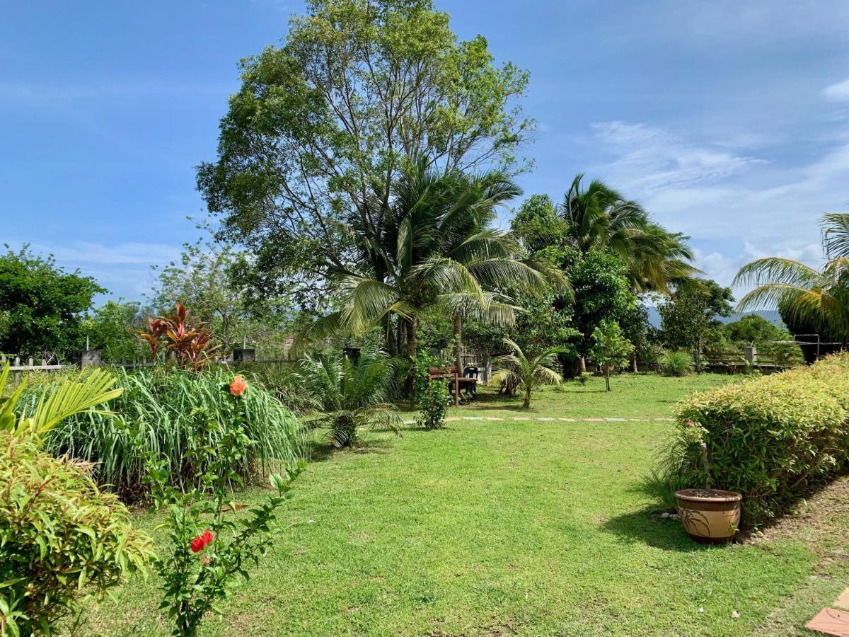 Lovely Garden Villas Pantai Cenang  Bagian luar foto